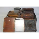 A TRAY OF ASSORTED VINTAGE PHOTOGRAPHIC PLATE HOLDERS AND PLATES, assorted sizes