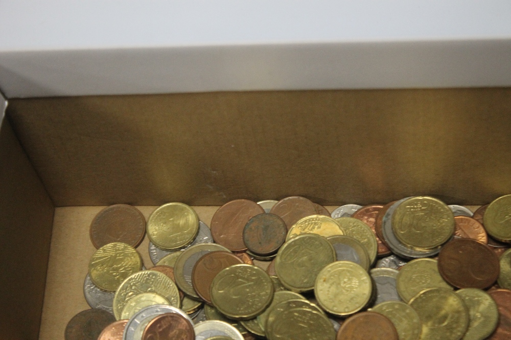 A QUANTITY OF EURO COINS AND CENTS, along with a quantity of US coins - Image 5 of 5