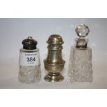 A HALLMARKED SILVER PEPPERETTE TOGETHER WITH A SILVER COLLARED SCENT BOTTLE AND ANOTHER (5)