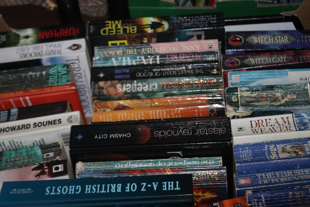 THREE TRAYS OF MAINLY NOVELS - Image 3 of 4