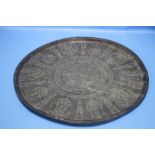 AN ANTIQUE OTTOMAN METAL TRAY DECORATED WITH TYPICAL HAND DECORATION, D 56 CM