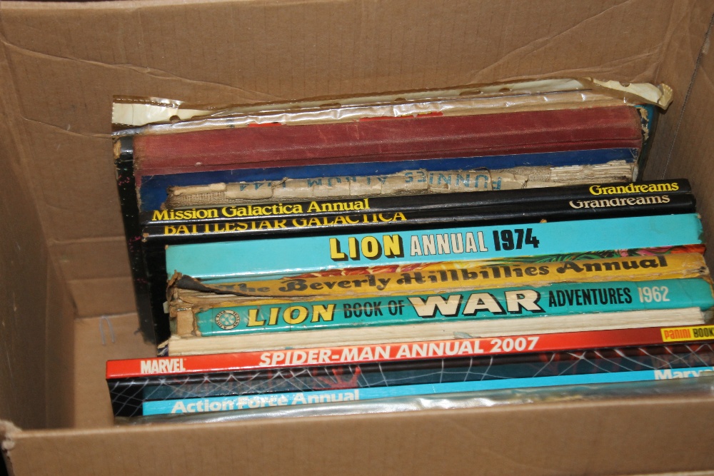 THREE BOXES OF ANNUALS INCLUDING WESTERNS - Image 2 of 4