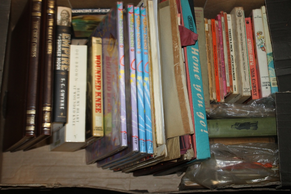 THREE TRAYS OF BOOKS TO INCLUDE HARDBACKS AND PAPERBACKS, WESTERNS ETC. - Image 2 of 4