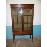 AN EDWARDIAN INLAID DISPLAY CUPBOARD