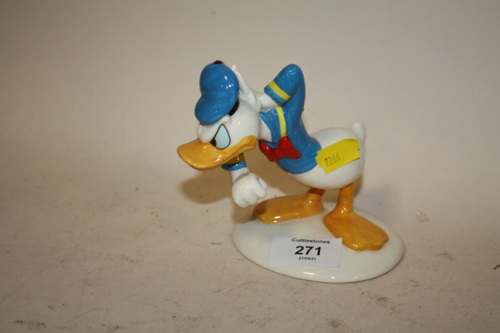 A ROYAL DOULTON DISNEY DONALD DUCK FIGURE MM 3