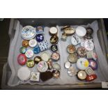 A COLLECTION OF SMALL TRINKET BOXES