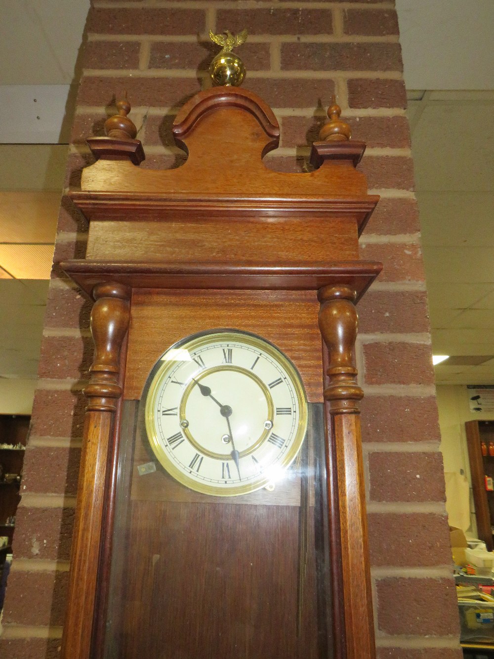 A MODERN MAHOGANY CASED VIENNA STYLE WALLCLOCK H-144 CM - Image 2 of 3