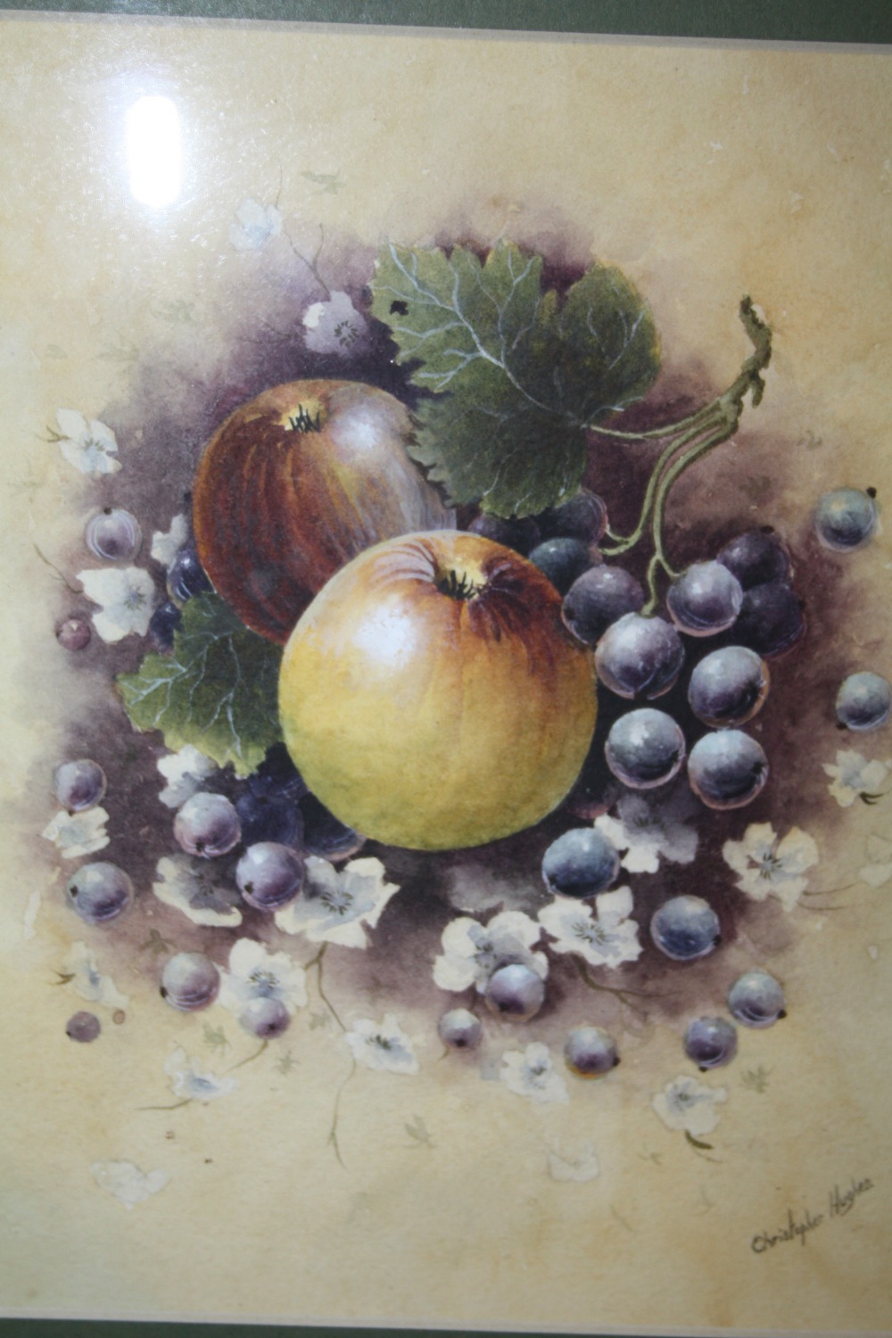 A GILT FRAMED WATERCOLOUR STILL LIFE STUDY OF FRUIT BY CHRISTOPHER HUGHES 1983 - 22CM BY 18 CM