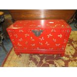 A MODERN RED PAINTED ORIENTAL STYLE BLANKET BOX W-89 CM
