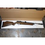 A BOXED SMK CR600W MULTI SHOT AIR RIFLE