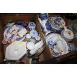 TWO TRAYS OF ASSORTED CERAMICS TO INCLUDE T. GOODE & CO. SPODE CHINA, WEDGWOOD JASPERWARE ETC.
