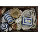 A TRAY OF ASSORTED CERAMICS TO INCLUDE WEDGWOOD, MASONS, ETC.