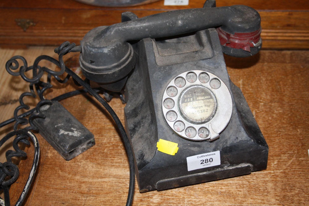 A VINTAGE TELEPHONE A/F