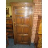 A VINTAGE CARVED OAK HALLROBE H-178 W-89 CM