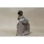 A LARGE MATTE FINISH LLADRO FIGURE OF A LADY WITH CATS STAMPED 3234 TO BASE HEIGHT - 30CM