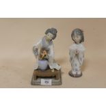 A LLADRO FIGURE OF A GEISHA ARRANGING FLOWERS A/F, TOGETHER WITH A LLADRO FIGURE OF A YOUNG GEISHA