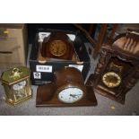 A COLLECTION OF MANTEL CLOCKS TO INCLUDE OAK CASED EXAMPLES A/F