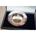 A BOXED HALLMARKED SILVER BEEFEATER RESTAURANTS ROCB DISH - APPROX WEIGHT 43.1G