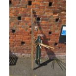 A VINTAGE 19TH CENTURY WASHING LINE PROP TOGETHER WITH A FRENCH CORNER DRYING RACK (2)