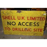 A VINTAGE WOODEN SHELL UK LIMITED SIGN - 'NO ACCESS TO DRILLING SITE' H-60CM W-91.5CM