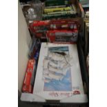 A QUANTITY OF AIRFIX TO INCLUDE BOXED MODELS OF THE CUTTY SARK, SUPER MARINE SPITFIRE, ETC.