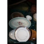 A QUANTITY OF KITCHENALIA, POTS ETC.