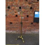 AN UNUSUAL BRASS LAMP STAND H-160 CM