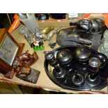 A TRAY OF TREEN AND METALWARE TO INCLUDE AN EBONISED DRESSING TABLE SET AND CARVED WOODEN SEATED