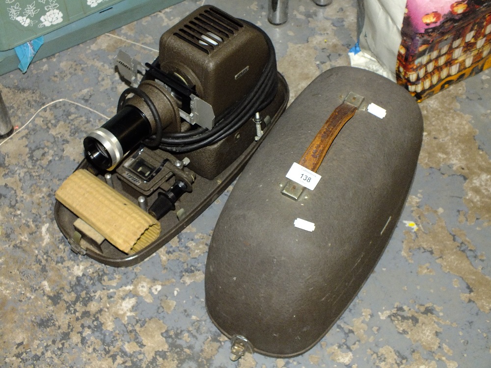 A VINTAGE METAL CASED ALDIS PROJECTOR