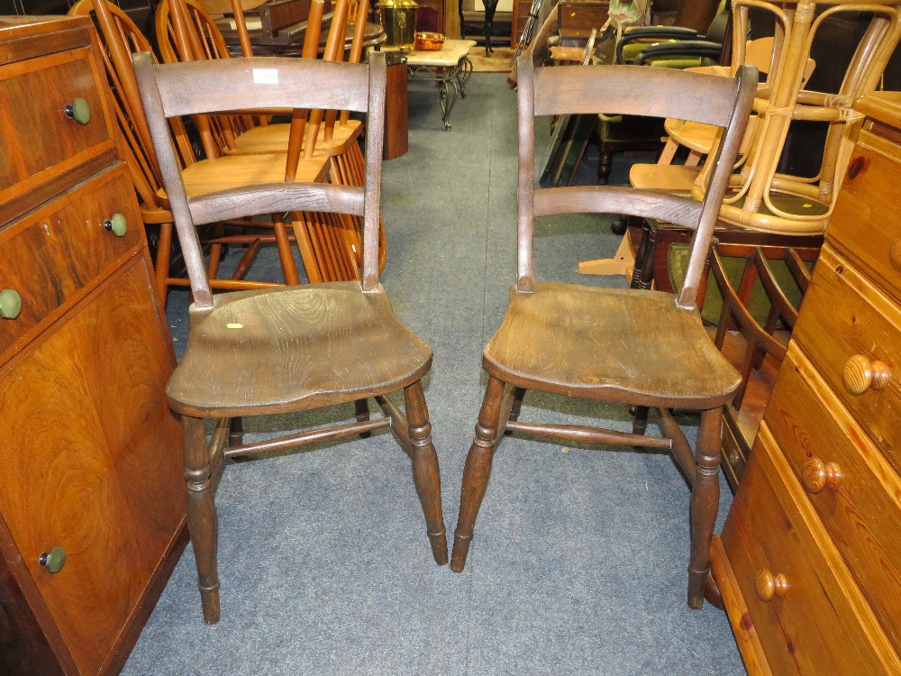 A PAIR OF TRADITIONAL KITCHEN CHAIRS - Image 2 of 3