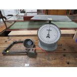A SET OF VINTAGE SALTER SCALES AND AN ANGLEPOISE LAMP (2)