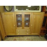 A MODERN GLAZED CABINET/BOOKCASE H-125 W-178 CM