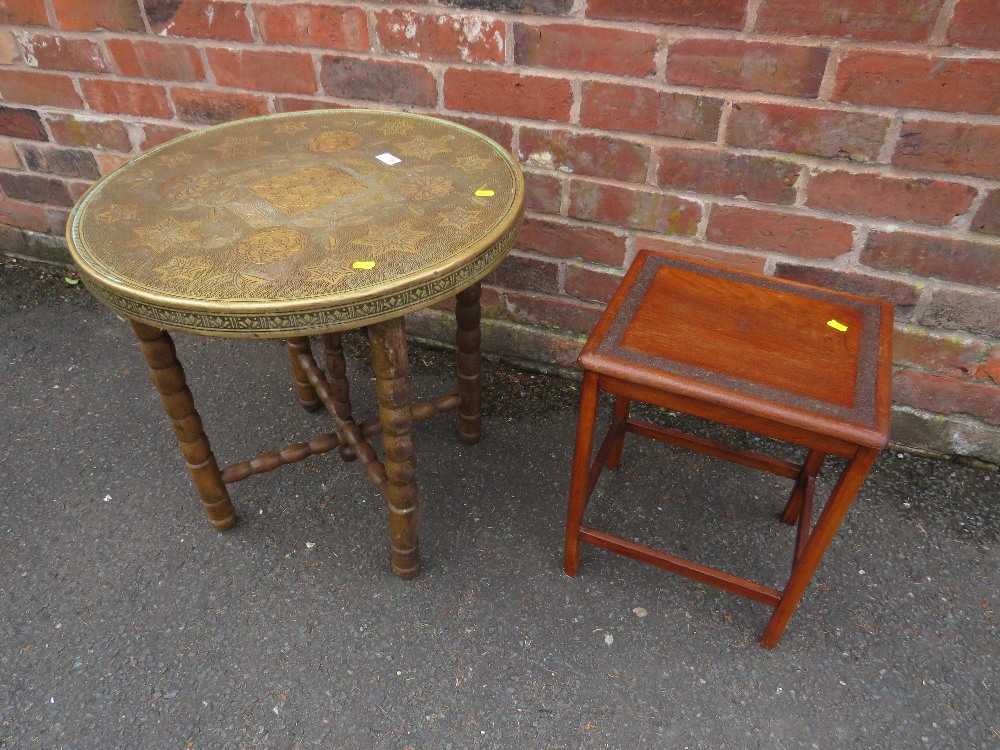 AN EASTERN BRASS TOPPED TABLE AND A SMALL OCCASIONAL (2) - Image 3 of 4