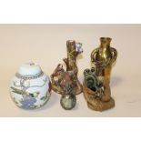 A COLLECTION OF ORIENTAL CERAMICS TO INCLUDE A GINGER JAR TOGETHER WITH AN ORIENTAL STYLE GLASS VASE