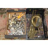 TWO TRAYS OF METALWARE TO INCLUDE BRASS STAIR RODS, FLATWARE ETC.