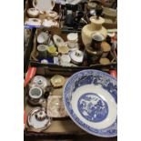 TWO TRAYS OF ASSORTED CERAMICS TO INCLUDE A ROYAL WORCESTER FLORAL BOWL, LOSOL WARE VASE ETC