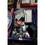 A SMALL BOX OF ELECTRICALS TO INCLUDE iPODS AND MOBILE PHONES