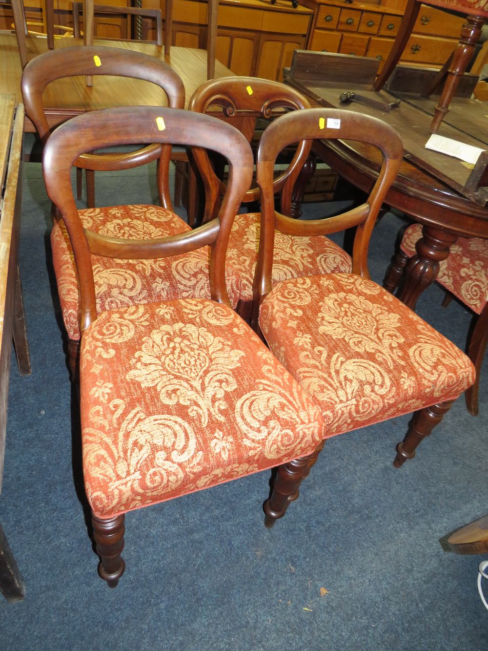 A SET OF SIX VICTORIAN MAHOGANY DINING CHAIRS