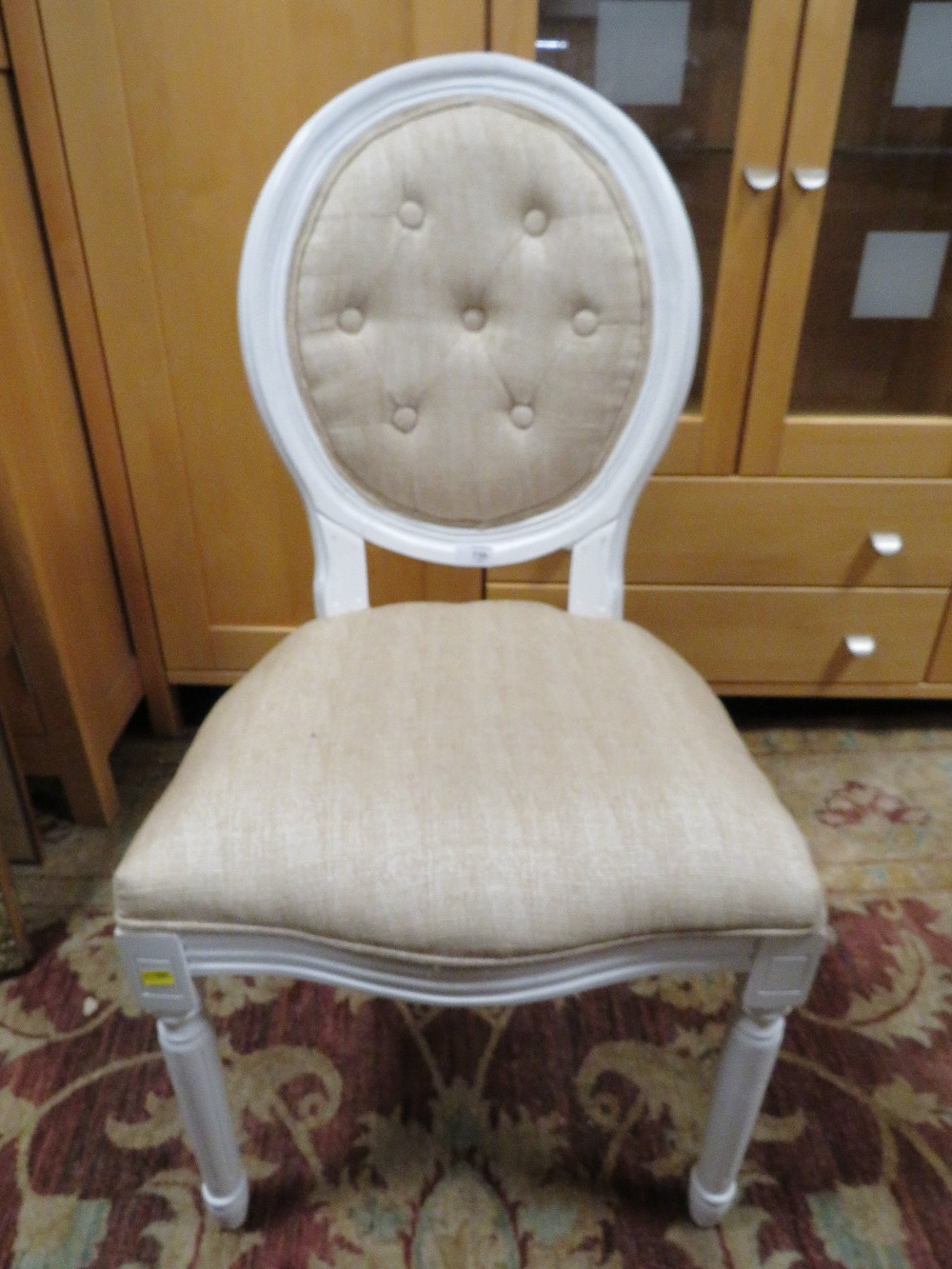 A MODERN PAINTED AND UPHOLSTERED BEDROOM CHAIR - Image 2 of 4