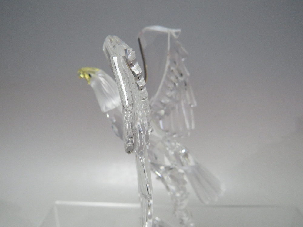 A SWAROVSKI CRYSTAL 'BIRDS OF PREY' BALD EAGLE, with box and certificate, H 12.5 cm - Image 4 of 5