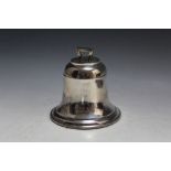 ASPREY OF LONDON - A NOVELTY HALLMARKED SILVER INKWELL IN THE FORM OF A BELL - BIRMINGHAM 1909,