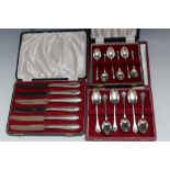 THREE CASED SETS OF HALLMARKED SILVER FLATWARE CONSISTING OF SIX TREFOIL SPOONS - SHEFFIELD 1966,