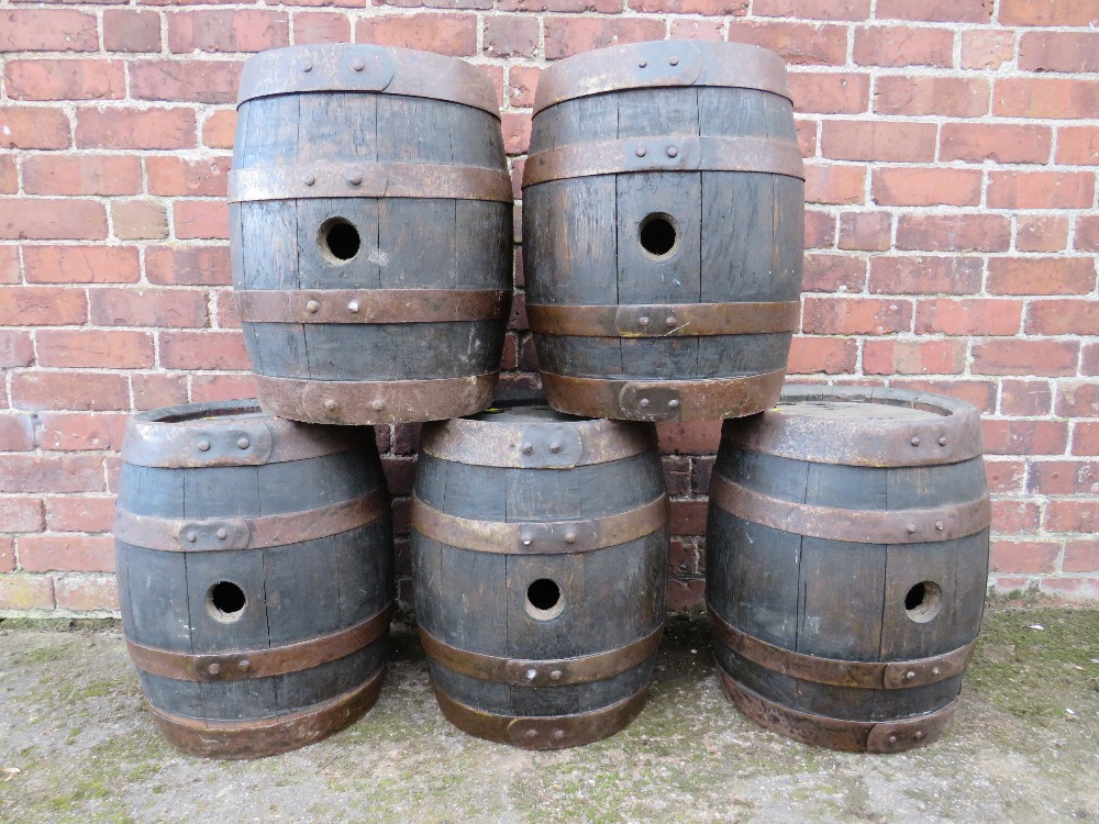 A SET OF FIVE VINTAGE COOPERED WORTHINGTON BEER BARRELS WITH LATER HANDPAINTED NUMBERS AND - Image 10 of 10