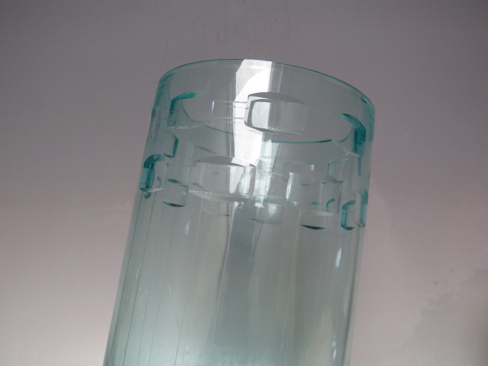FIVE ITEMS OF VINTAGE AND STUDIO GLASS, to include a Caithness vase of cylindrical form, a Murano - Image 5 of 10