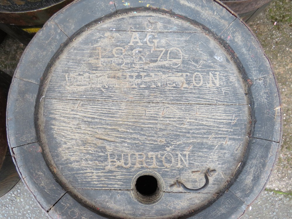 A SET OF FIVE VINTAGE COOPERED WORTHINGTON BEER BARRELS WITH LATER HANDPAINTED NUMBERS AND - Image 5 of 10