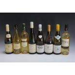 A SELECTION OF 8 VARIOUS WHITE WINES TO INCLUDE 1 BOTTLE OF DOMAINE VOCORET & FILS CHABLIS 2012