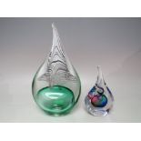 AN ADAM JABLONSKI CLEAR AND GREEN GLASS TEARDROP PAPERWEIGHT, with original label, signature to