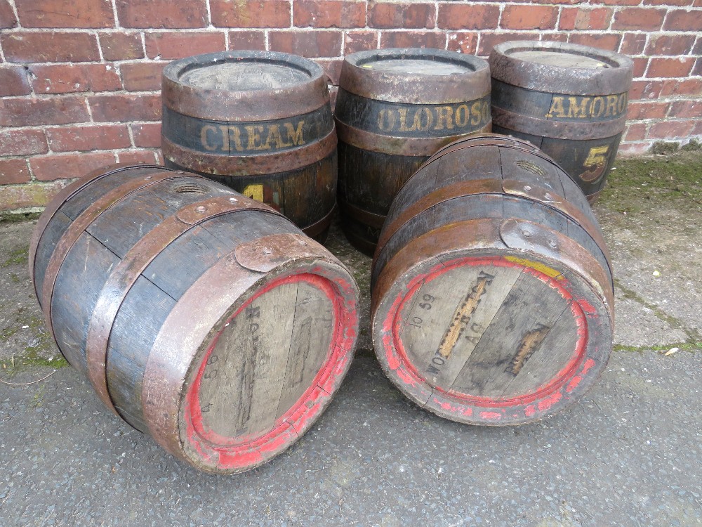 A SET OF FIVE VINTAGE COOPERED WORTHINGTON BEER BARRELS WITH LATER HANDPAINTED NUMBERS AND - Image 6 of 10
