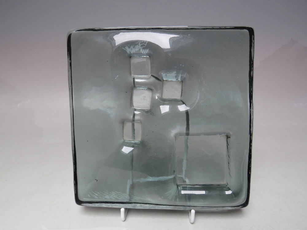 A MID 20TH CENTURY WHITEFRIARS ARCHITECTURAL GLASS SLAB, of modernist design / form, 17.5 cm, x 17.5