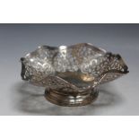 A HALLMARKED SILVER PIERCED BON DON DISH - BIRMINGHAM 1971, approx weight 122g, W 14.5 cm